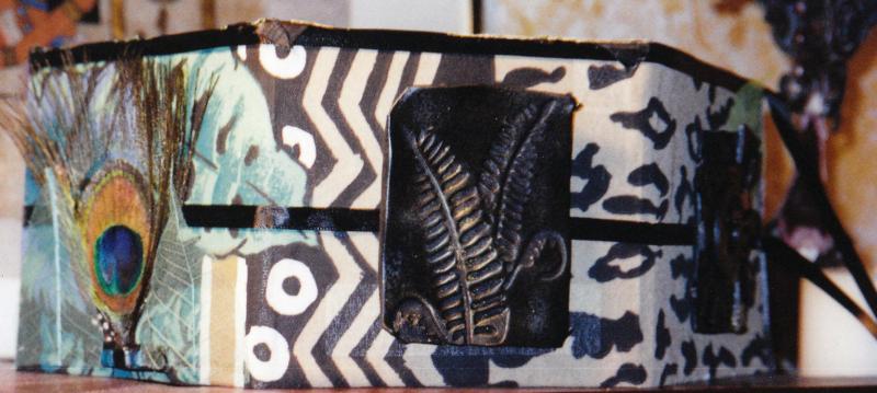 Trifold1